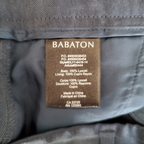 Babaton EUC Navy Lyocell Dressy Long Shorts - Picture 4 of 4